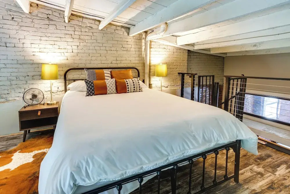 'kentucky Bourbon Loft' ~ Downtown Louisville