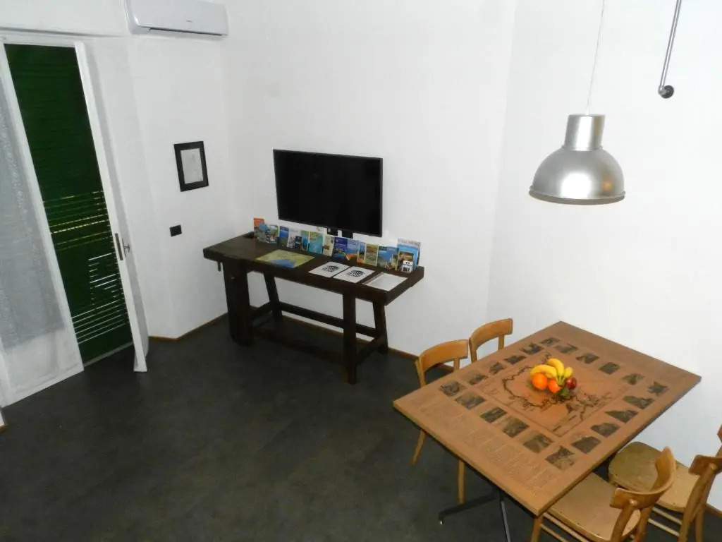 2nd Floor - 5 Terre