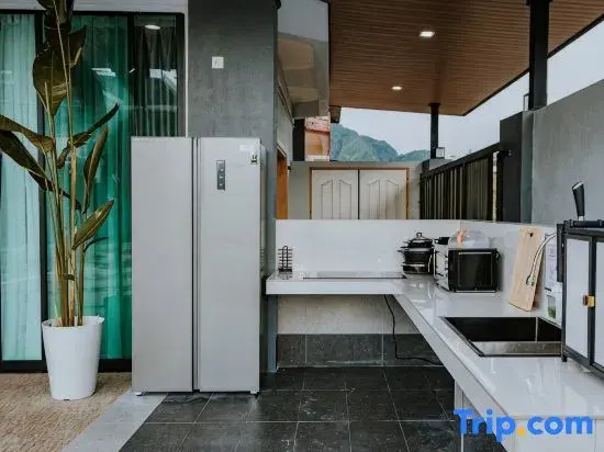 Ipoh 55 Private Pool by Verve (26 pax)