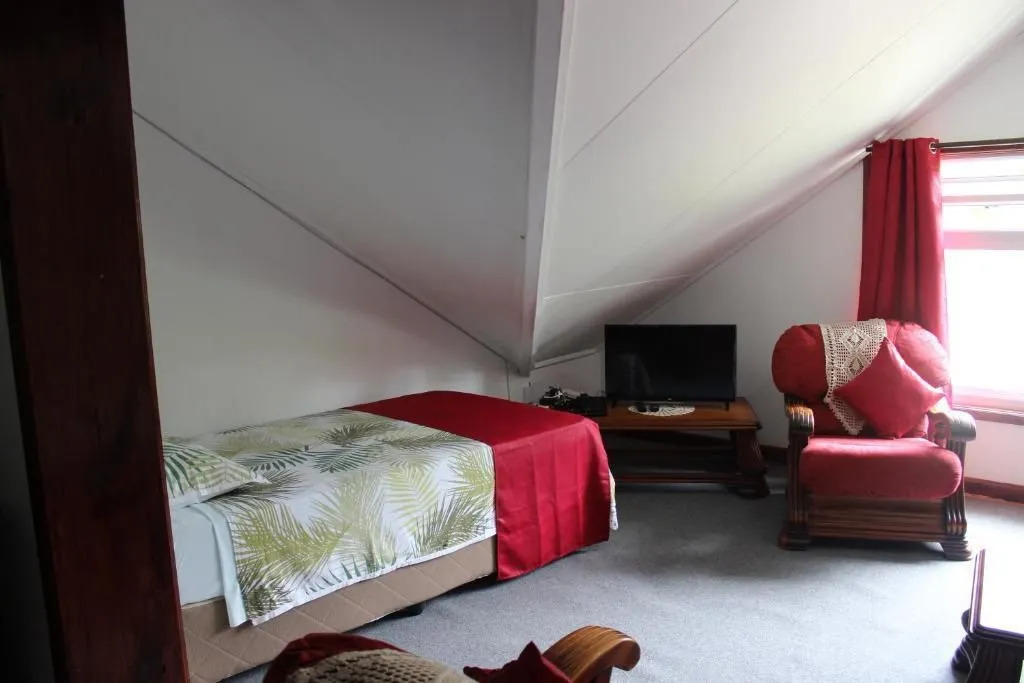 Le Chevalier Bay Guesthouse