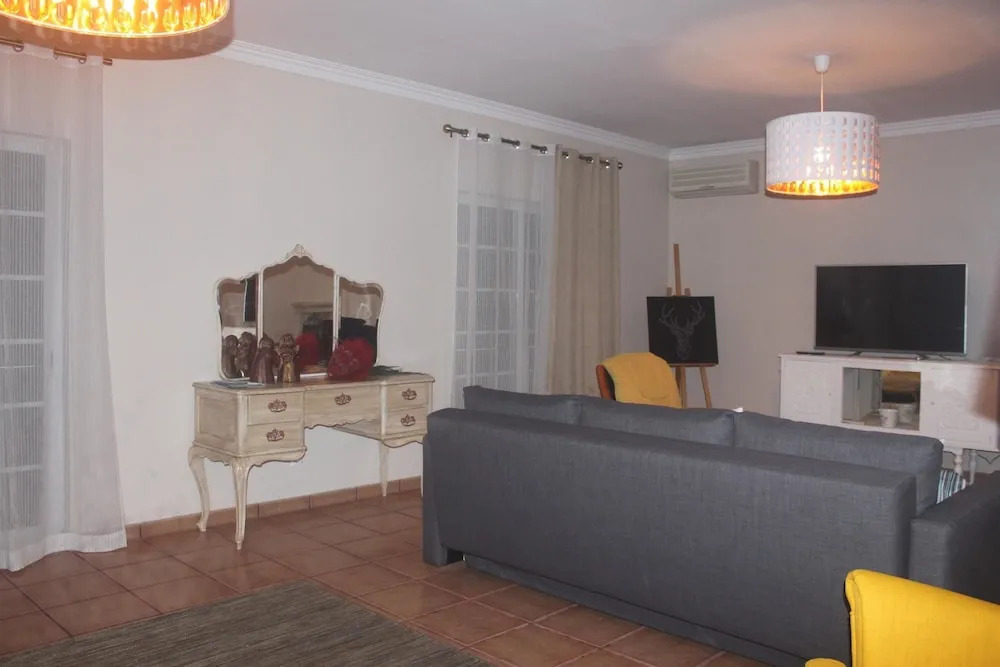House With 3 Bedrooms in Brejos de Azeitão, With Private Pool, Furnish