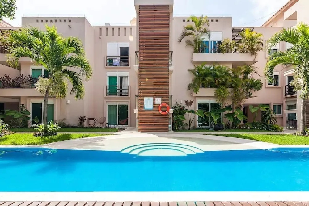 Condo Frank by Villas HK28
