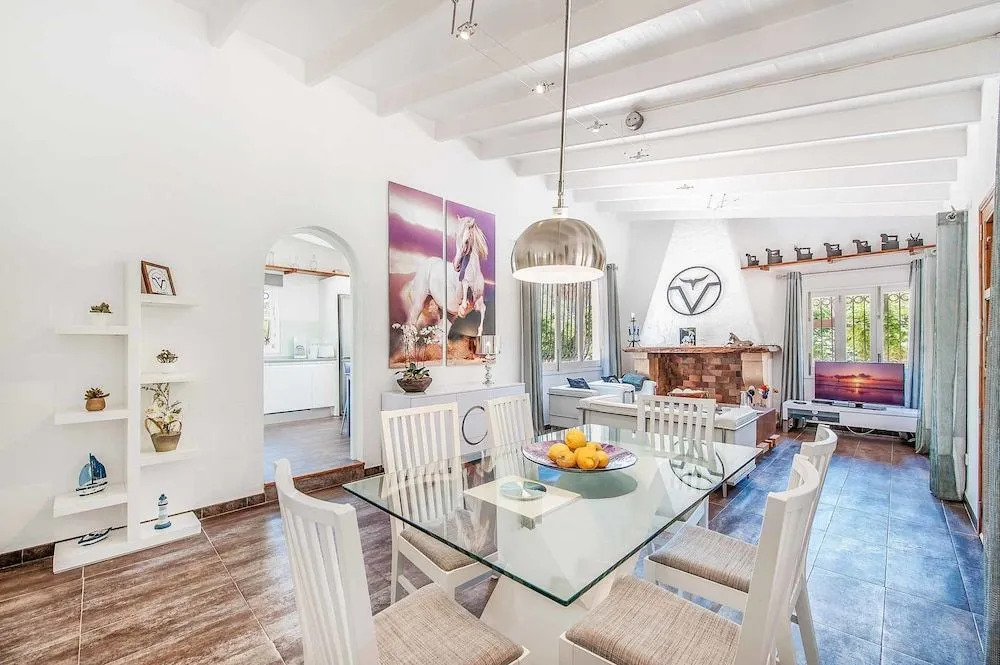 Villa Son Fe Vilaire by SealandVillas