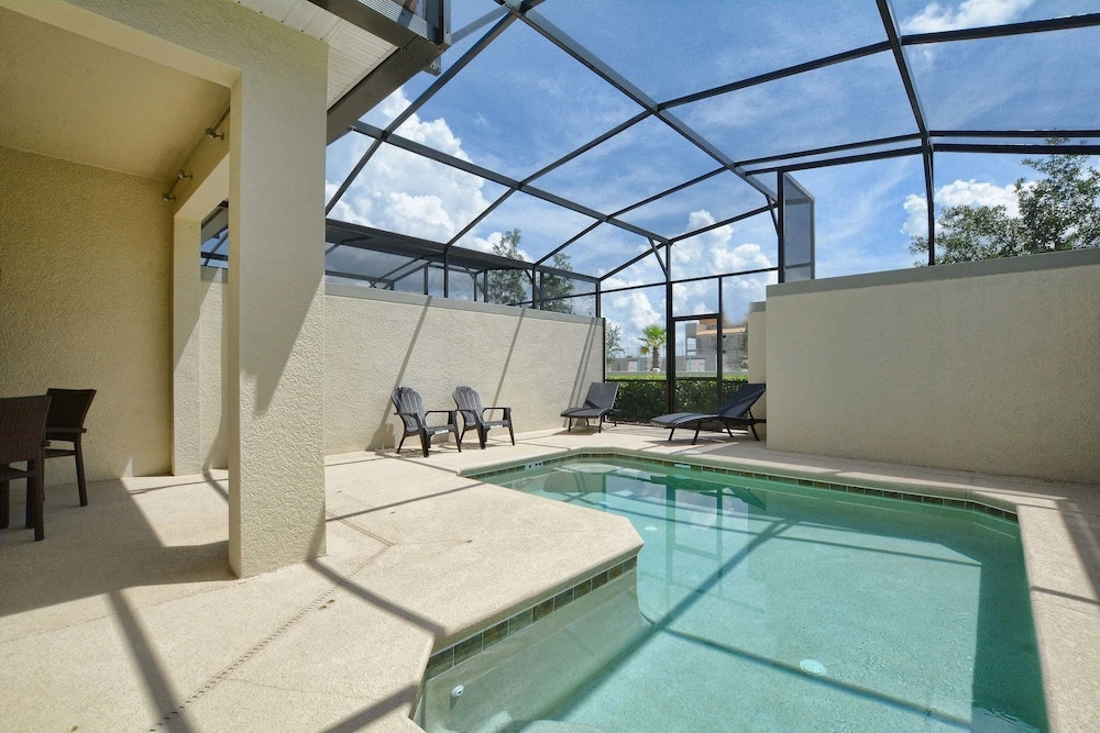Storey Lake 4 Bedroom Townhome w Splashpool - 1629ST
