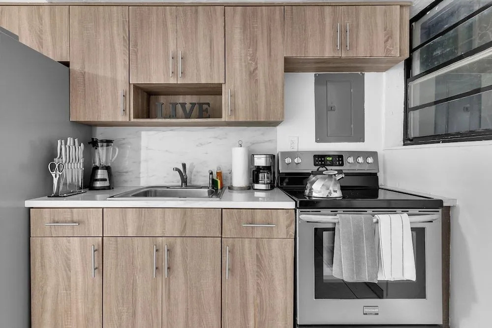 Wynwood Central 2BD Apartment w Parking
