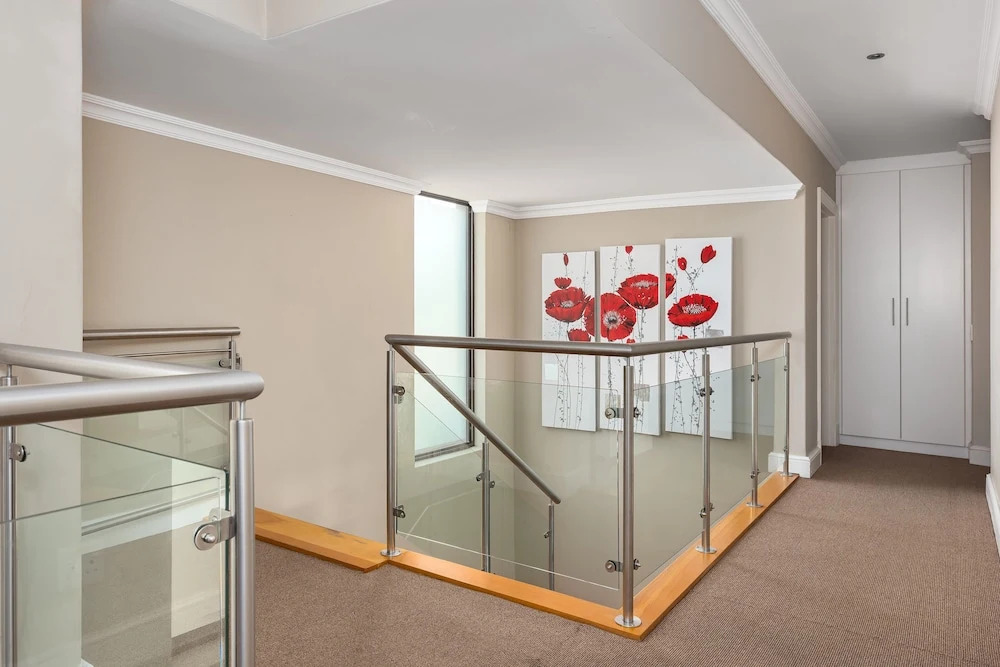 Harbour Close 18