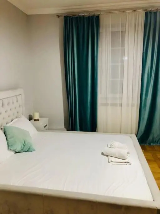 Lovely Ultra-Central Big Flat -3 Rooms- Parking N7