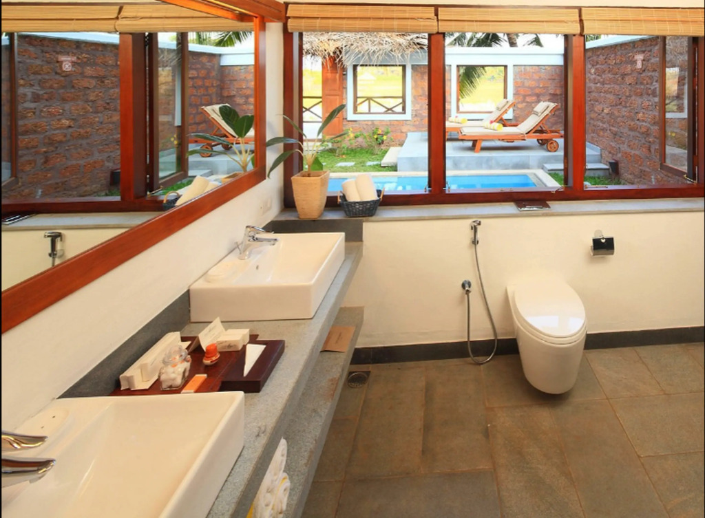 Coconut Lagoon Kumarakom - A CGH Earth Experience