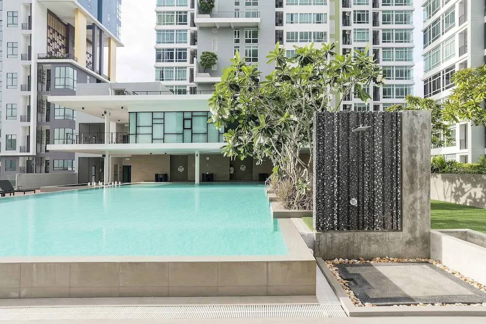 The Sky Sukhumvit By Favstay