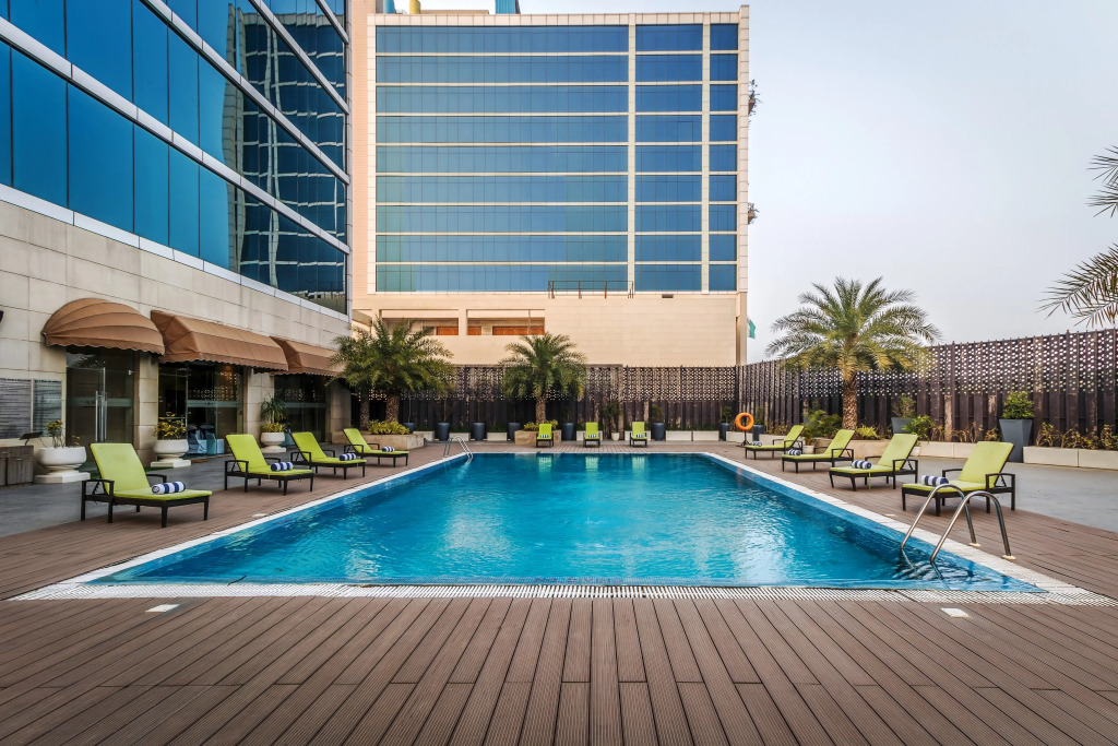 Golden Tulip Suites Gurgaon