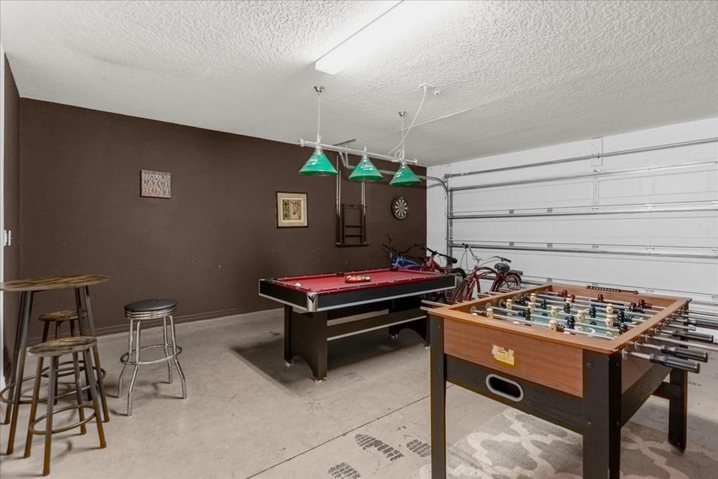 6 Bedroom/ 4.5 Bathroom Crystal Cove Resort (957 E, Kissimmee, US