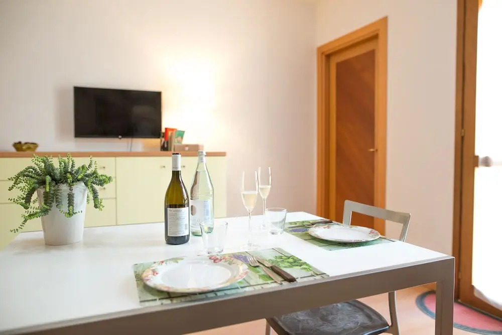 Divian Apartments