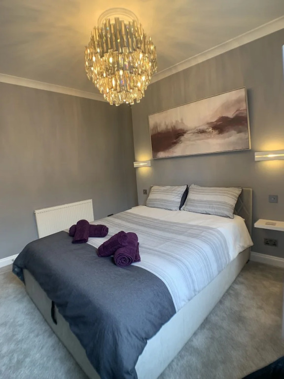 Stylish Central Flat 10Min From Beach