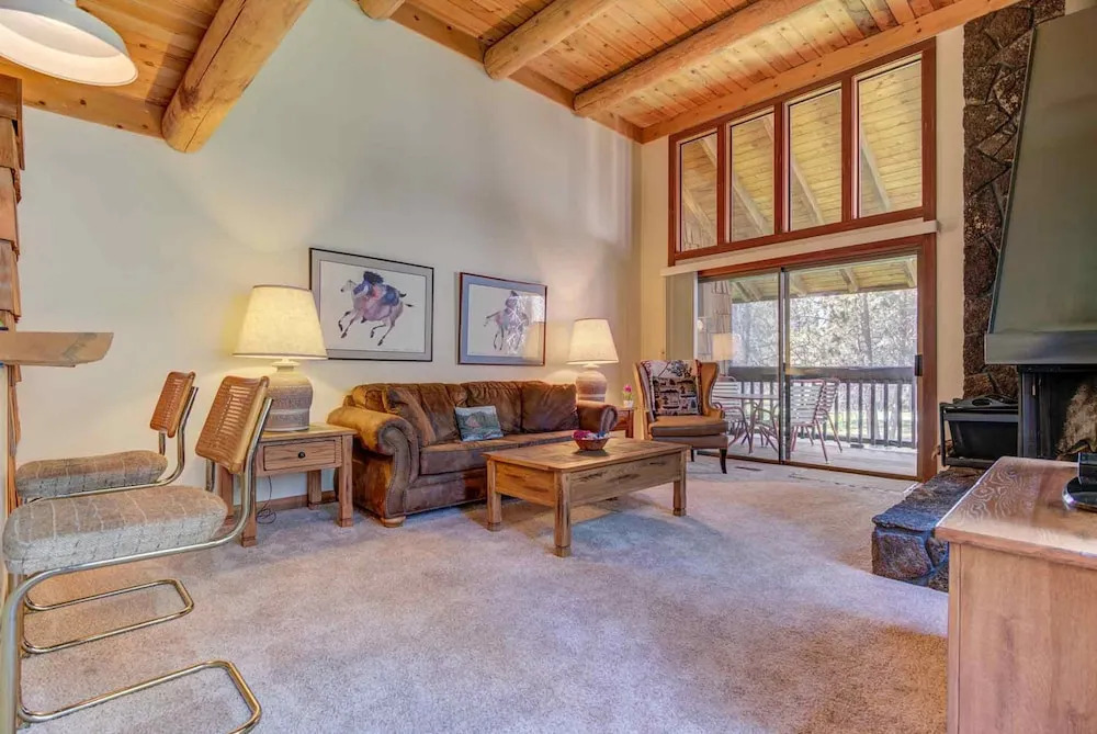 Wildflower Condo #44 by Village Properties at Sunriver
