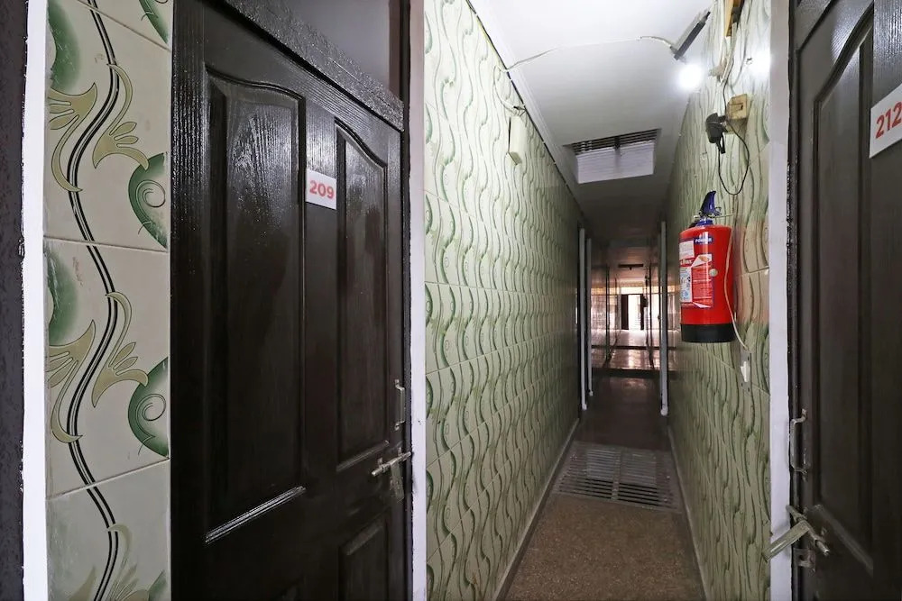SPOT ON 47243 Aadharshila Guest House