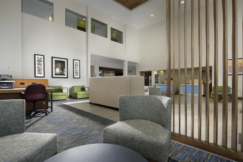 Holiday Inn Express & Suites Charlottesville - Ruckersville by IHG