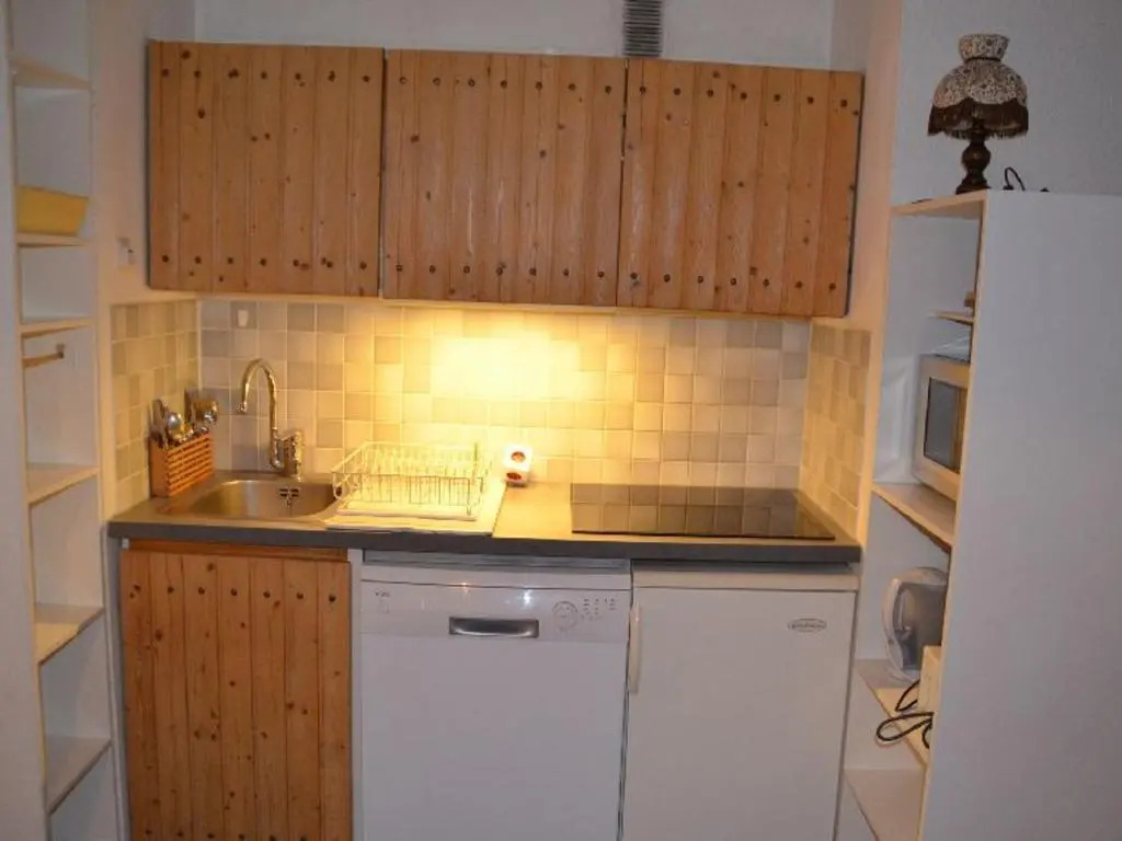 Appartement Les Menuires, 1 pièce, 4 personnes - FR-1-452-247