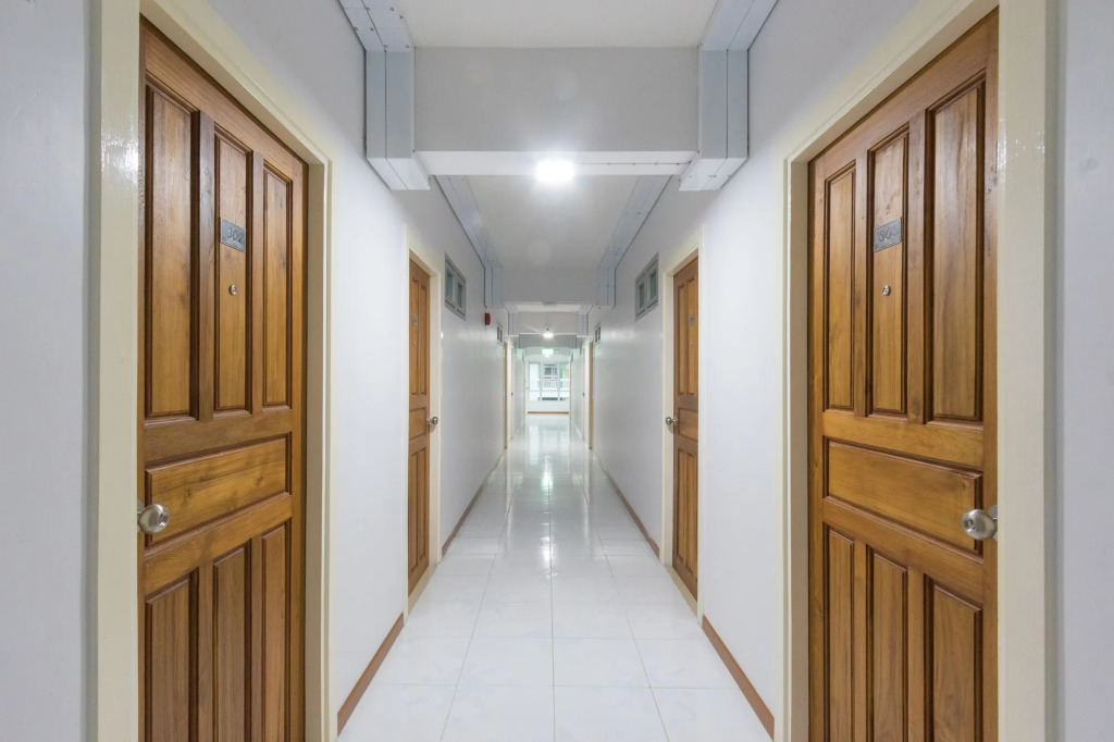Jr Mansion On Nut Soi 25