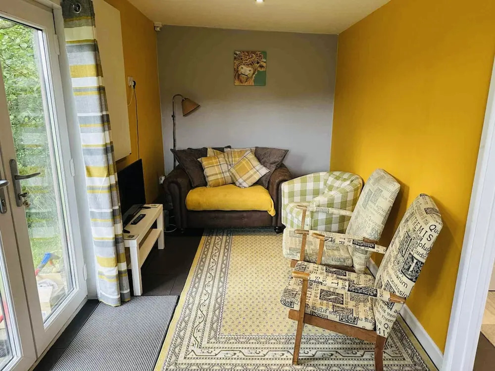 The Cabin in Lifton With 1 Bedrooms and 1 Bathrooms
