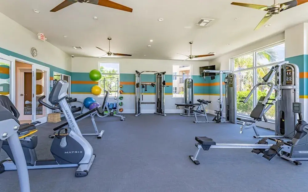 Landing Stylish 1BD Game Room Yoga Studio
