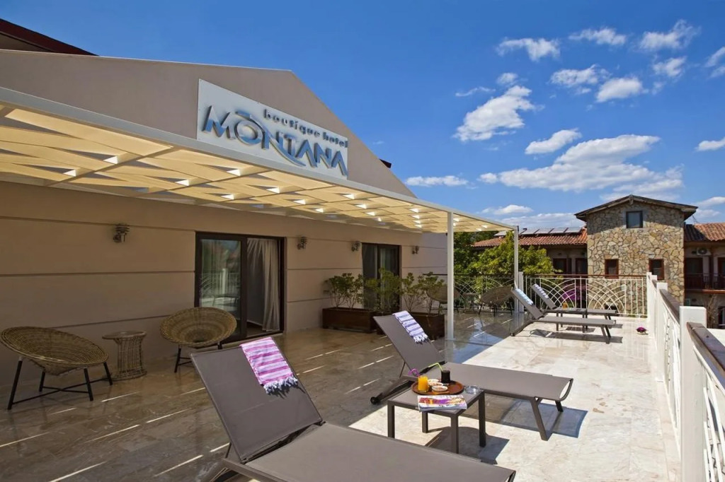 Montana Hotel