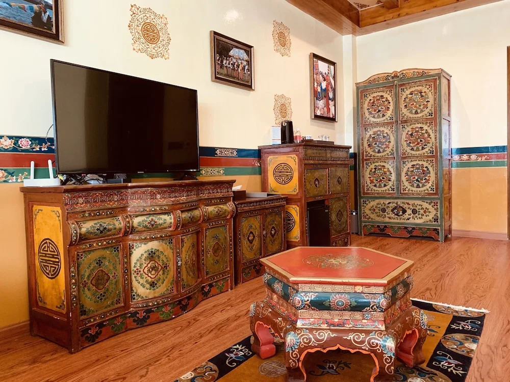 Lubhum Tsang Boutique Hotel