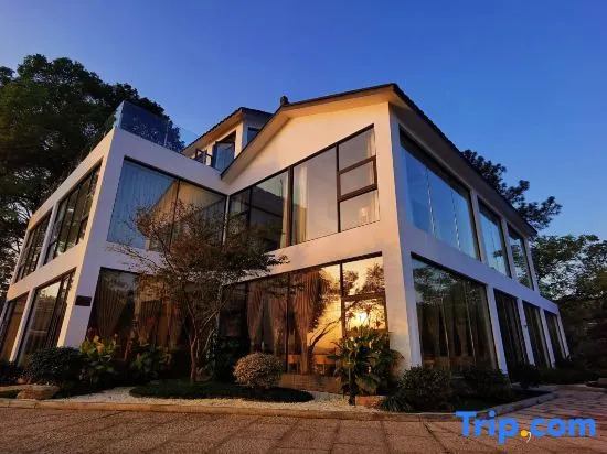 Yueyang Bamboo Mountain Residence