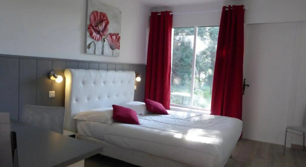 The Originals Access, Hostellerie des Pins