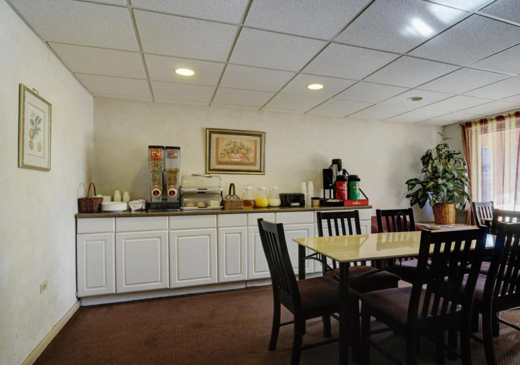 Americas Best Value Inn - Barrington
