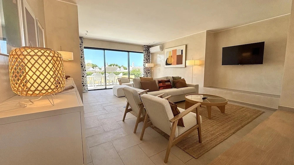 Vilamoura Golf Villa 4 by Homing