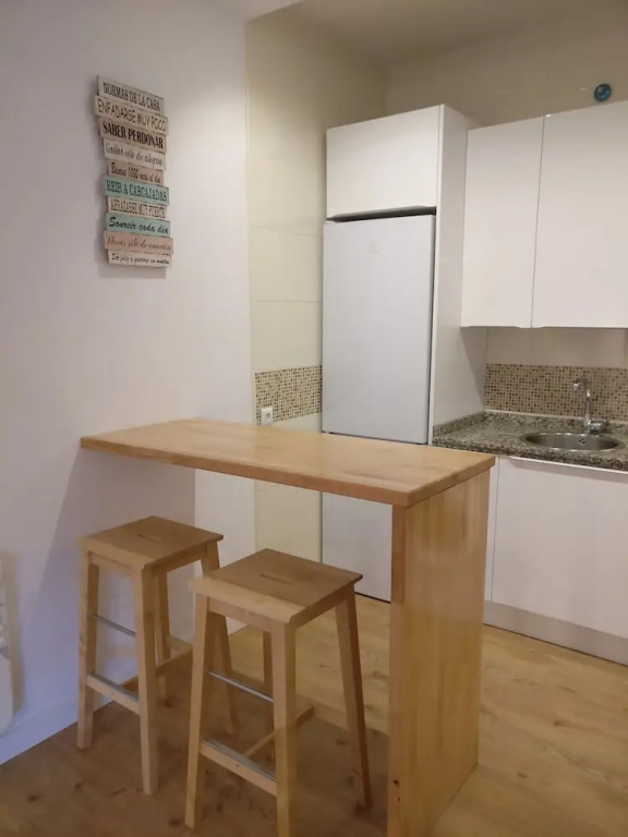Apartamento espacioso frente al Palacio de Congresos - AA