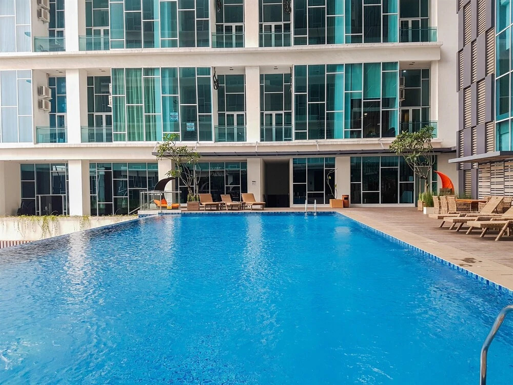Nice And Fancy Studio Loft At Brooklyn Alam Sutera Apartment