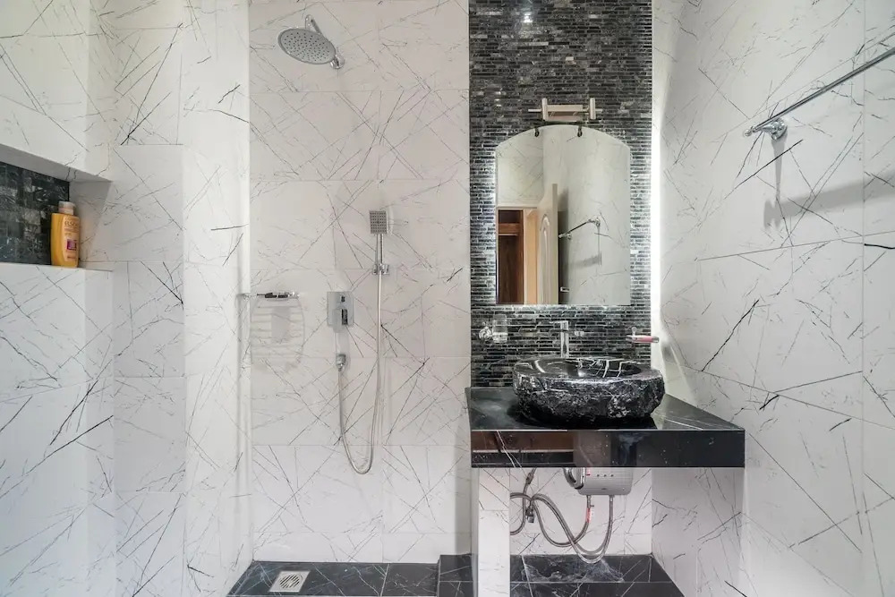 4BR Entertainment Villa Stan - Pool, Gym, Sauna & Jacuzzi