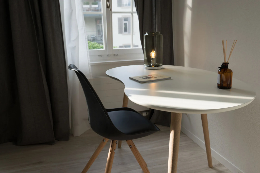 Paradeplatz Apartment by Airhome