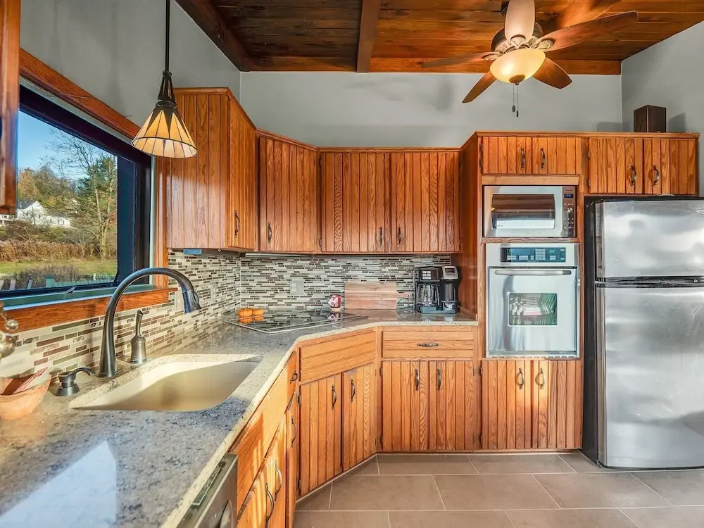 The Eagles Nest, Couples Escape - Hot Tub & Views