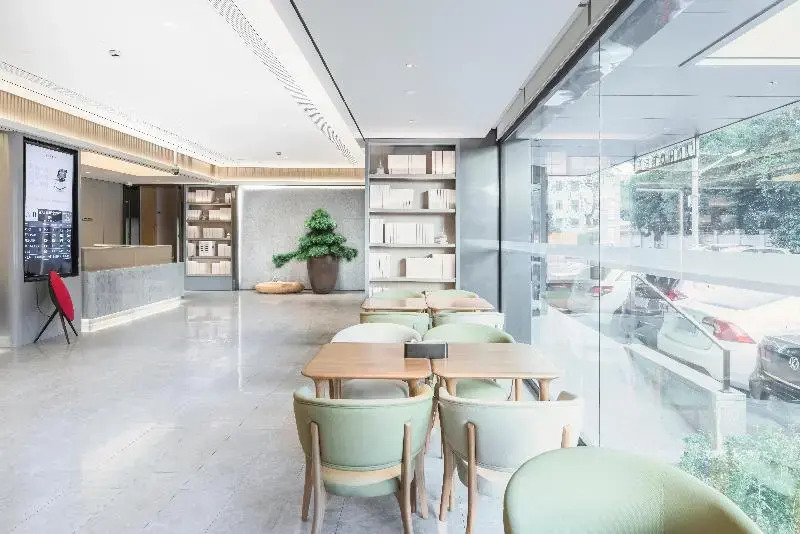 JI Hotel Shanghai Shimao Riverside Garden