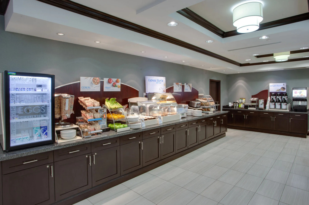 Holiday Inn Express & Suites Ottawa East-Orleans by IHG