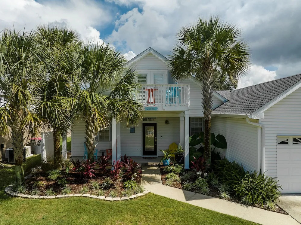 Expertly Decorated Family Home, Steps to Beach w/ a Private Heated Pool & Spa
