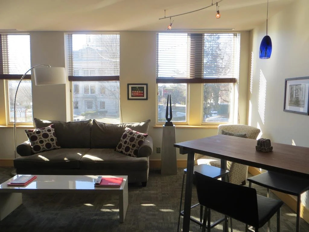 Suites@One-Eighteen