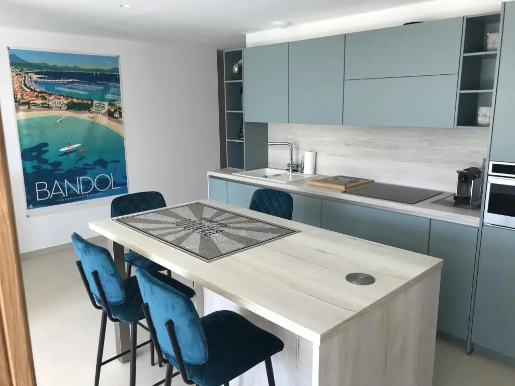 BLUEBAY2 Bandol Appartement T3 Face à la mer