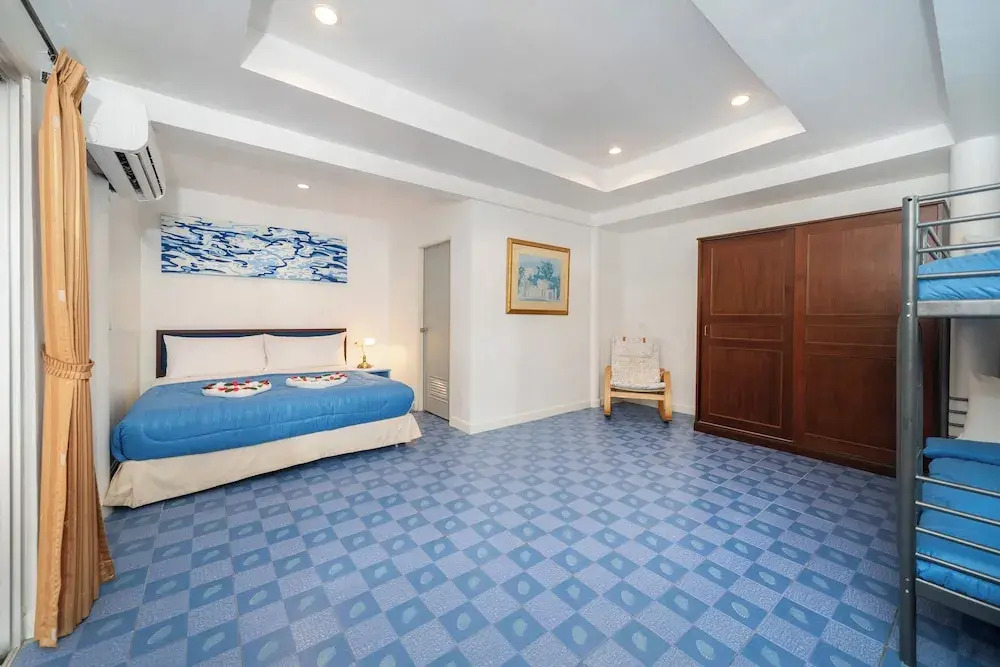Oceanview Bungalows by EAT, Karon Beach