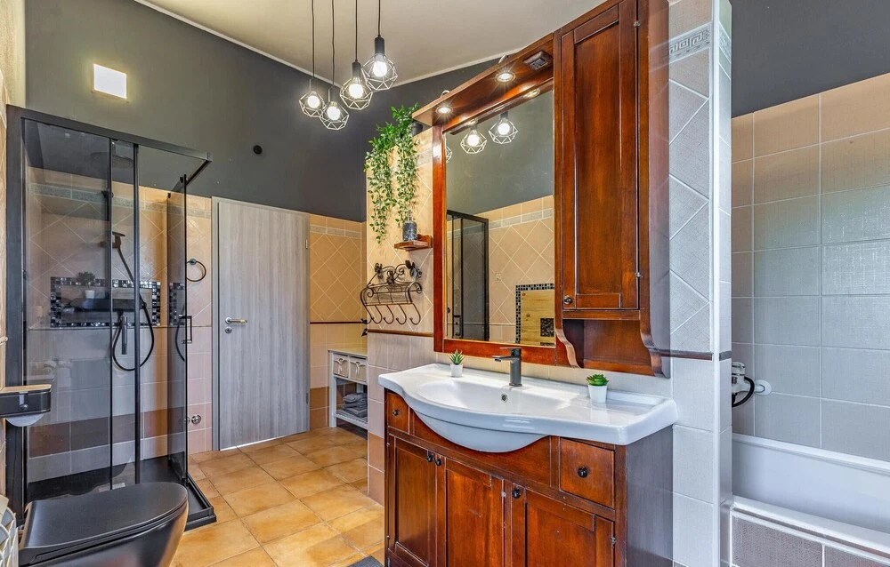 Stunning Home in Medulin With Wifi and 4 Bedrooms