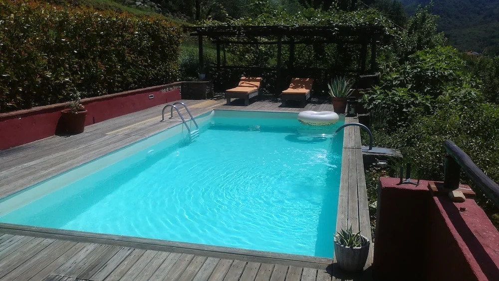 Stone house with exclusive garden and pool and private parking