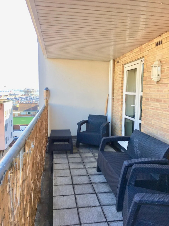City Pad with balcony and secure parking