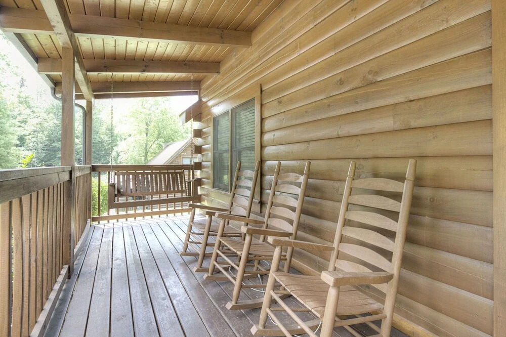 Youngs Hideaway by Eagles Ridge Resort