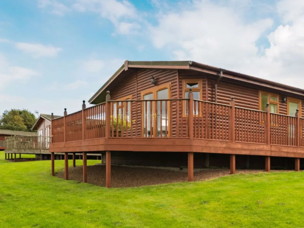 Loch Side Lodge 5