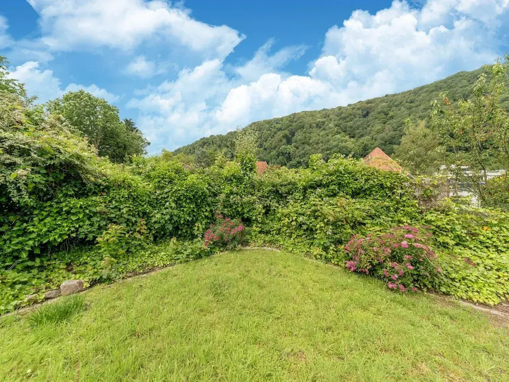 Magnificent Home in Tilf With Garden