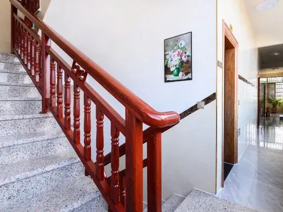 Longhai Qiansu B&B