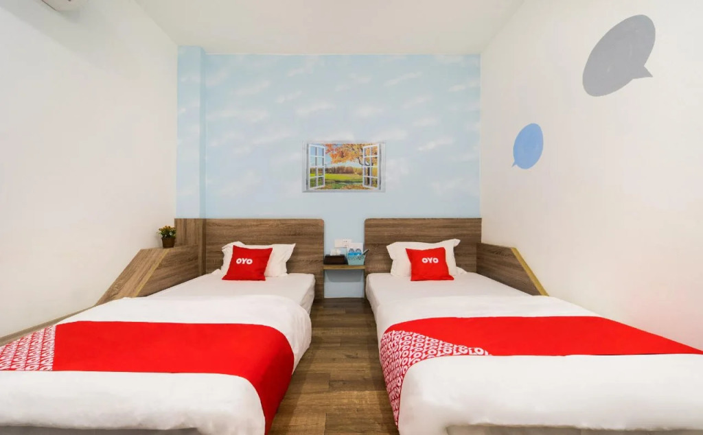 Winggarden Murals House by JE Boutique Guesthouse
