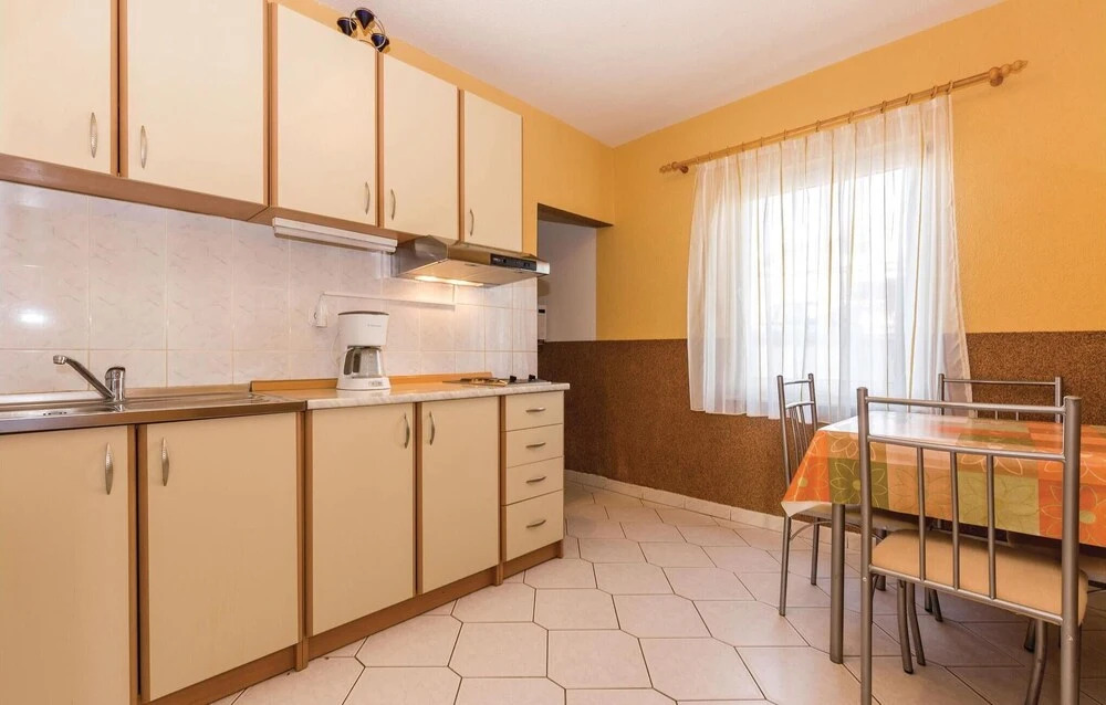 Cozy Home In Novi Vinodolski